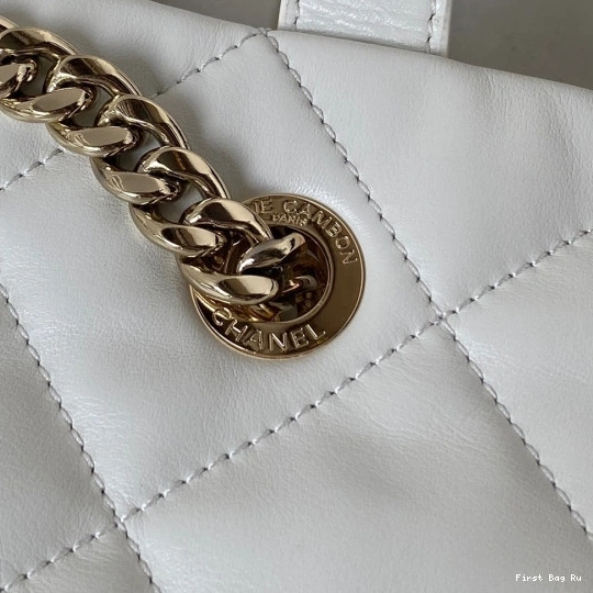 Firstbag Ru Lambskin CHANEL Shiny Bag Shopping 0717